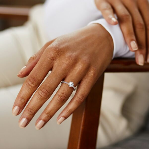 2 CT Diamond Ring in Round Cut in 14K White Gold - Image 3